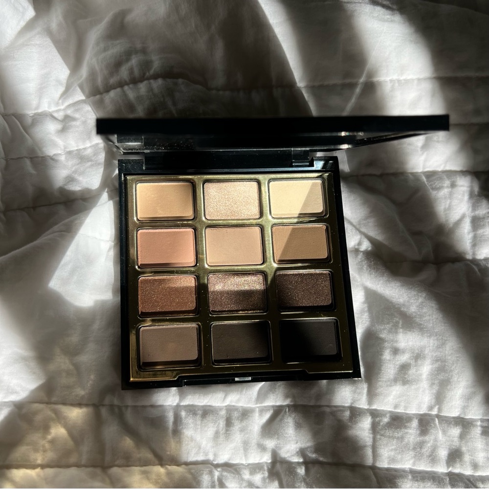 Milani Soft & Sultry Eyeshadow Palette